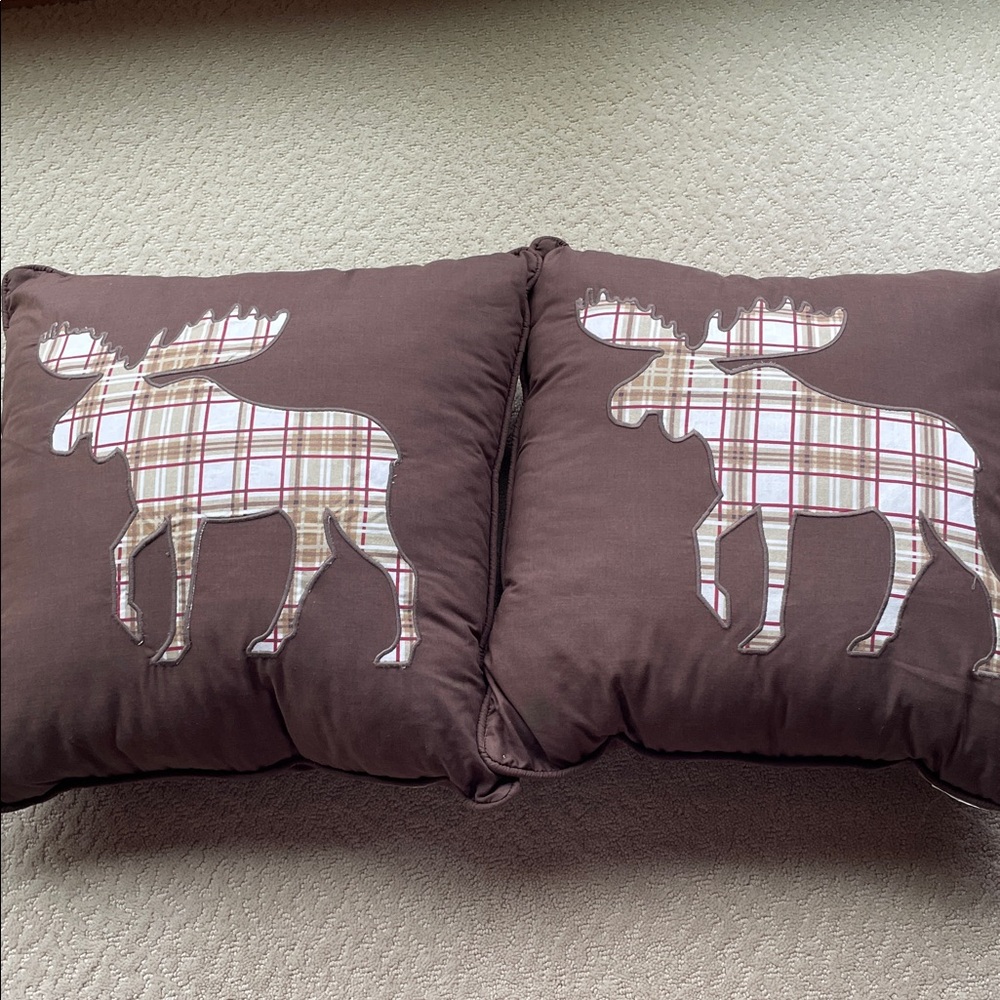 Moose throw pillows and rustic cabin themed shams - Picture 2 of 10